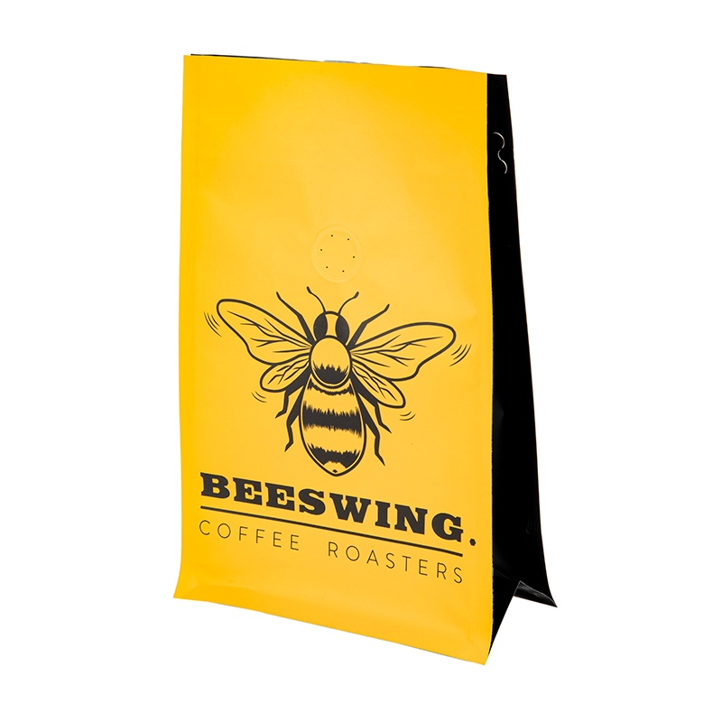 Почему кофейным брендам следует выбирать пакеты с плоским дном для кофейных зерен вместо традиционных пакетов