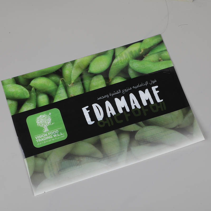 Пакет с фруктами, запечатанный с 3-х сторон.